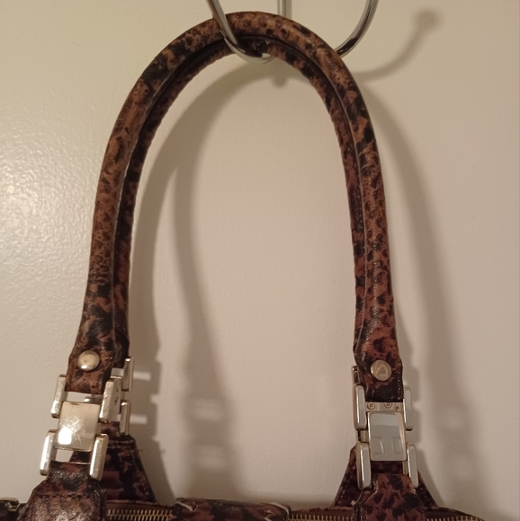 Hot in Hollywood Python Snakeskin Print Satchel Purse - Picture 4 of 11